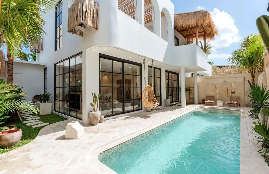 Villa Coconut Canggu-1