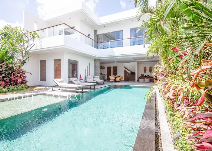 Coastal Comfort Cozy 4Br Villa, 300M To Finns Canggu 